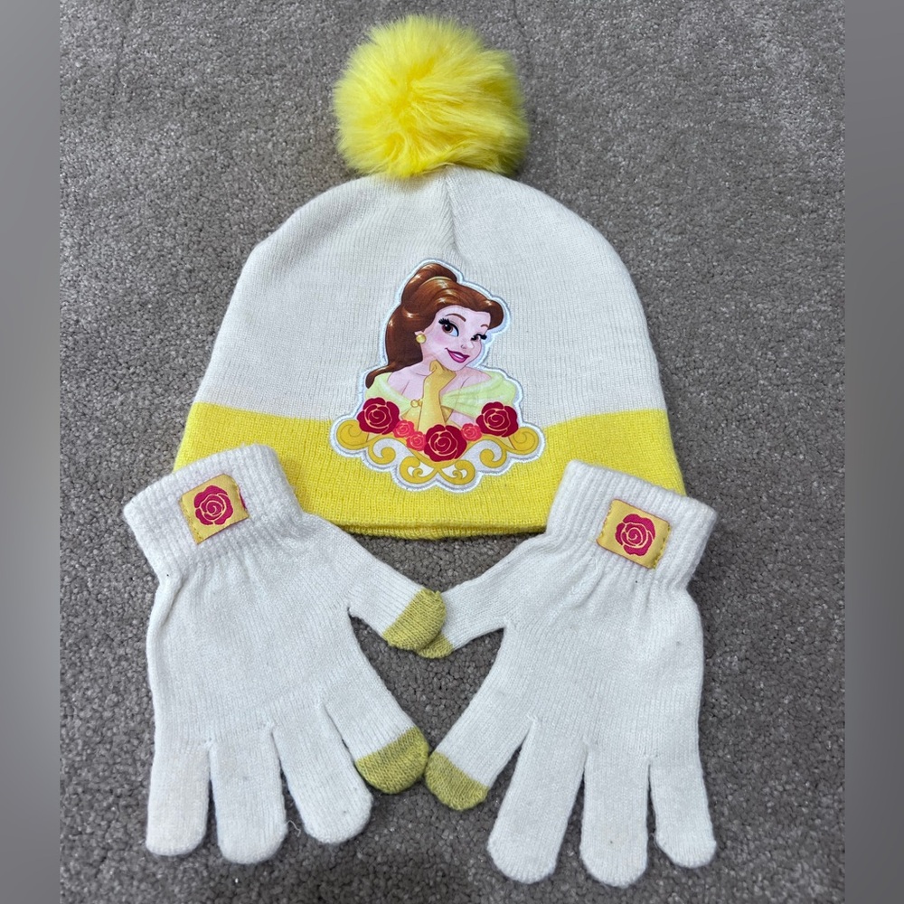 EUC! Disney Girl’s Beauty & Beast (Belle) Pom-Pom Winter Beanie & Mittens Set